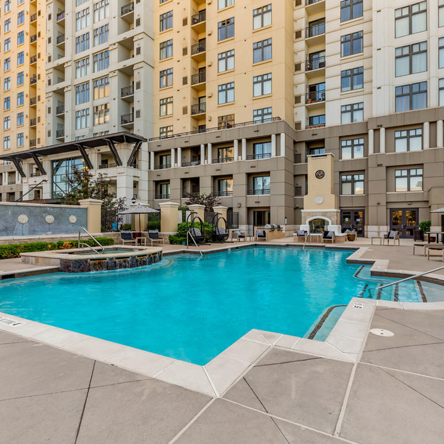4550 Cherry Creek - Inviting Swimming Pool Area With Seating Options