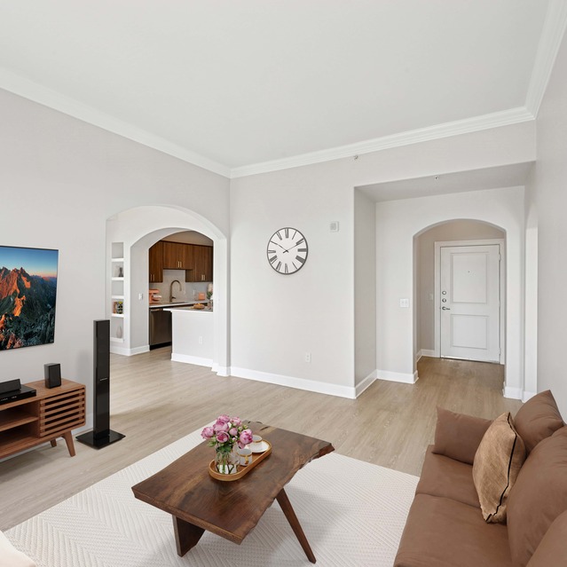 4550 Cherry Creek – Renovated Apartments – Living Room