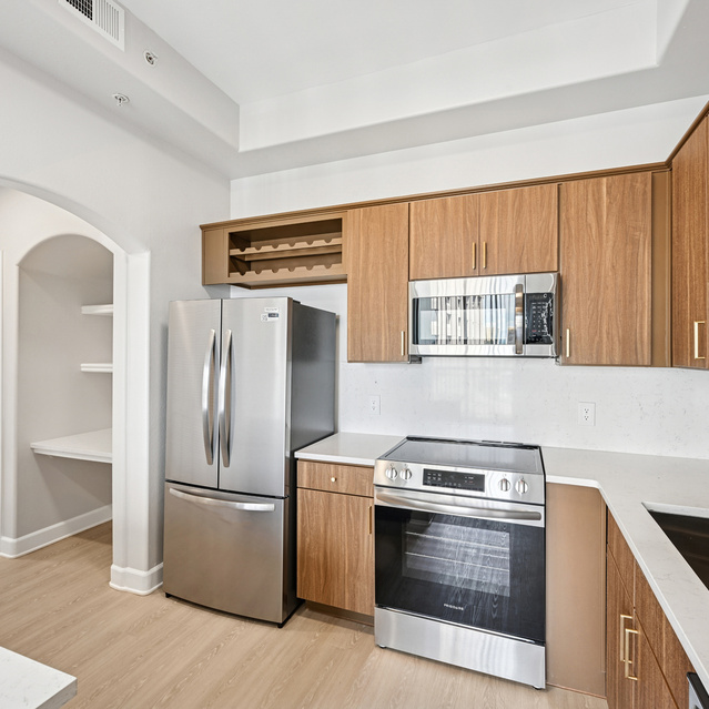 4550 Cherry Creek – Renovated Apartments in Denver – Kitchen