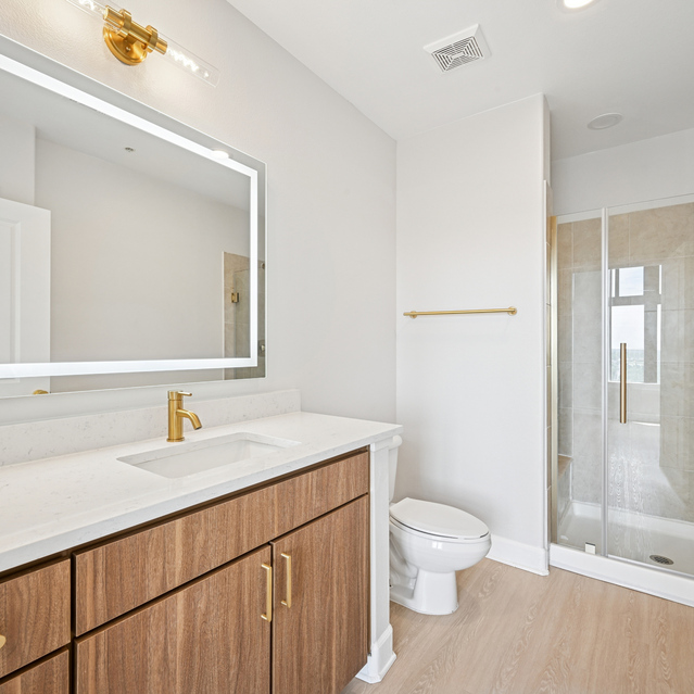 4550 Cherry Creek – Renovated Apartments in Denver – Bathroom